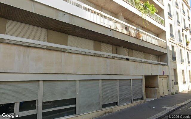 Façade : 10 rue Ponscarme, Paris