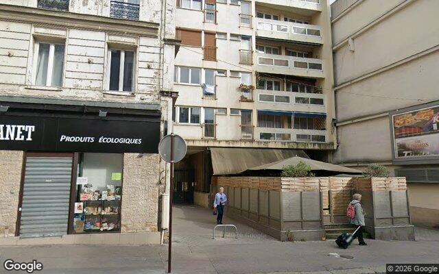 Façade : 233 rue de Charenton, Paris