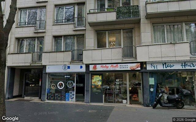 Façade : 131 avenue de Versailles, Paris