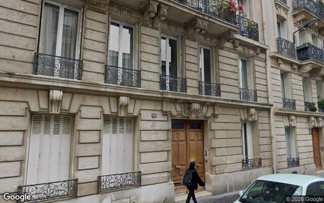Façade : 18 rue Ernest Renan, Paris