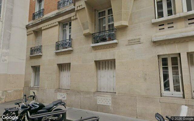 Façade : 7 rue Boileau, Paris