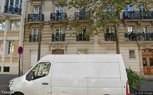 Façade : 136 boulevard Exelmans, Paris
