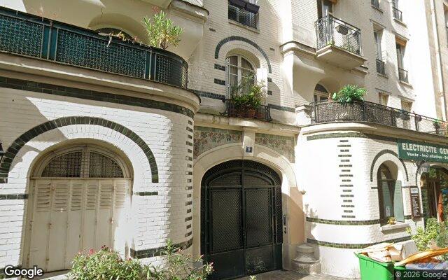 Façade : 11 rue Laplace, Paris