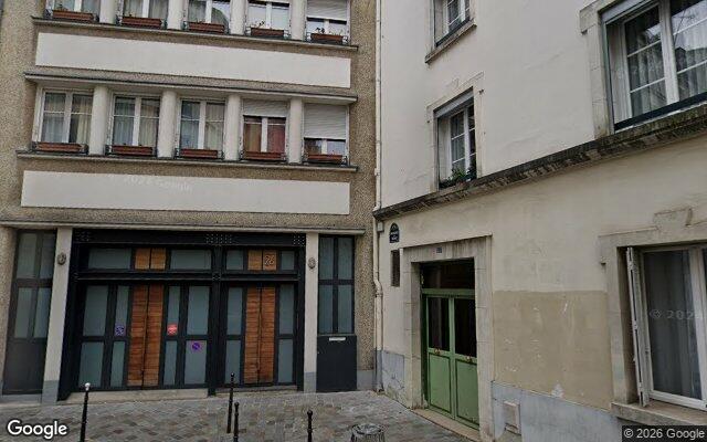 Façade : 24 Pas du Genie, Paris