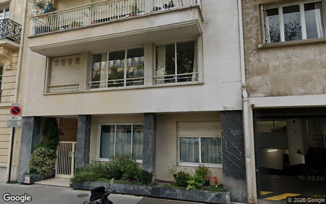 Façade : 42B avenue de Saxe, Paris