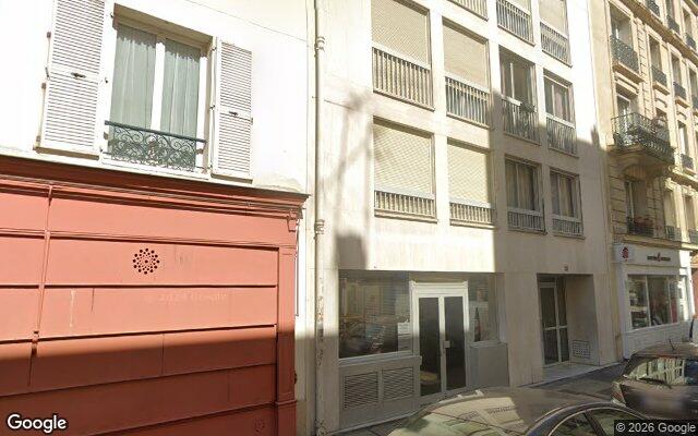 Façade : 22 rue Violet, Paris