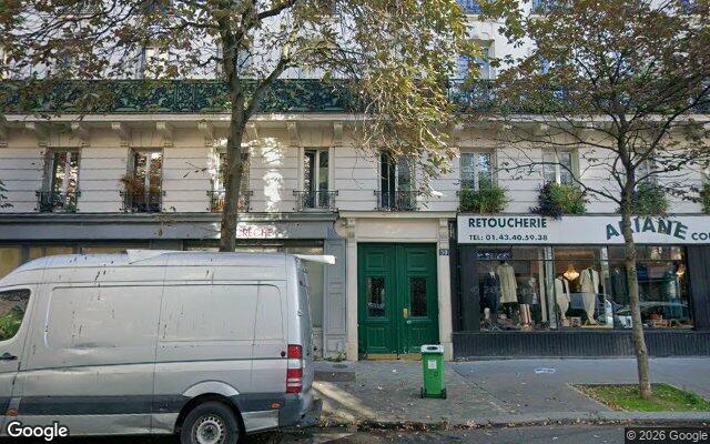 Façade : 50 rue Crozatier, Paris