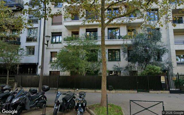 Façade : 77 boulevard Suchet, Paris