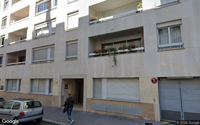 Façade : 18 rue Saint-Saëns, Paris