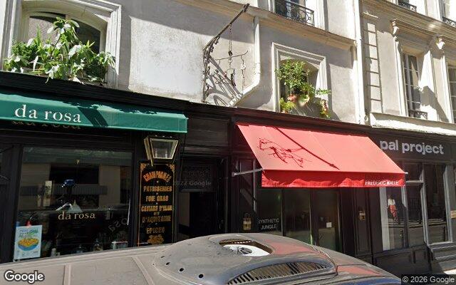 Façade : 37 rue de Grenelle, Paris