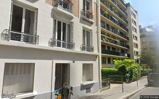 Façade : 4 rue des Eaux, Paris