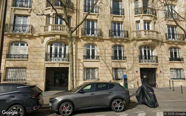 Façade : 62 avenue de New York, Paris