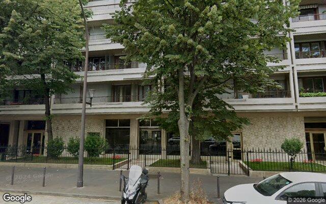 Façade : 11 boulevard Suchet, Paris