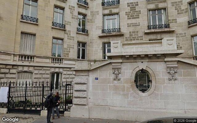 Façade : 27 /27 Qu Anatole France, Paris