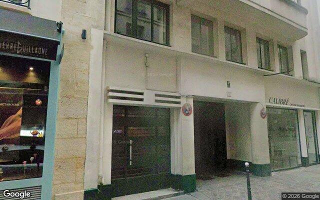 Façade : 15 rue Jean-Jacques Rousseau, Paris