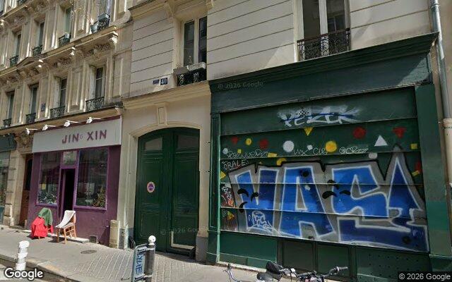 Façade : 40 rue de la Folie-Méricourt, Paris
