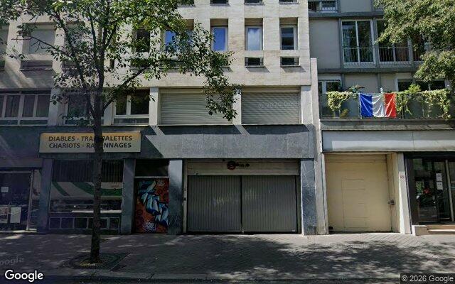 Façade : 61 avenue Parmentier, Paris
