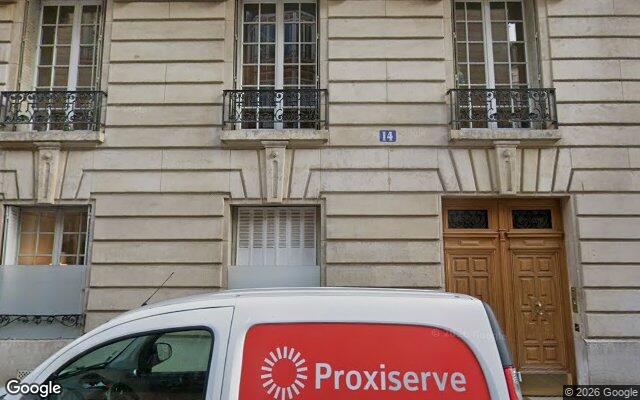 Façade : 14 rue Greuze, Paris