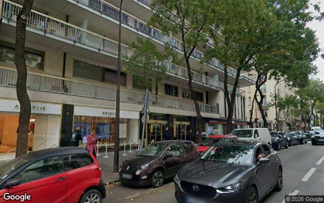 Façade : 17 -19 Av Raymond Poincare, Paris