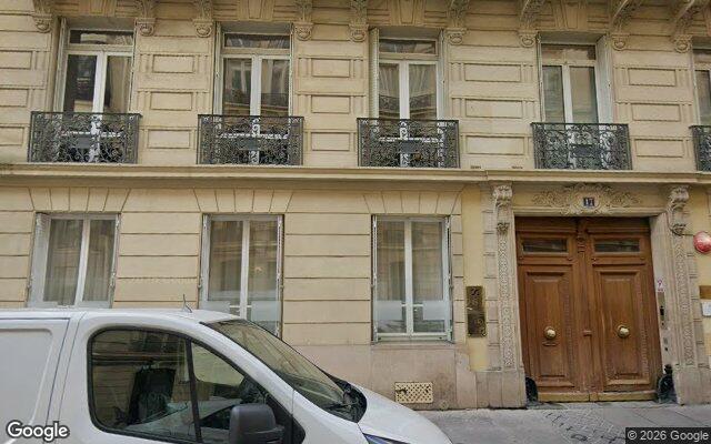 Façade : 17 rue de la Trémoille, Paris