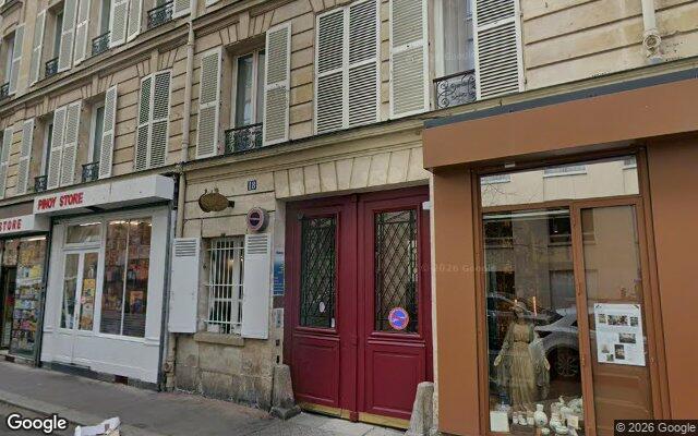 Façade : 18 rue Mesnil, Paris