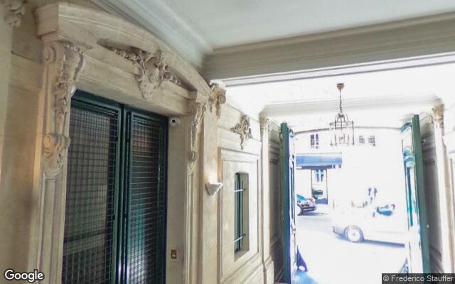 Façade : 16 rue de Marignan, Paris