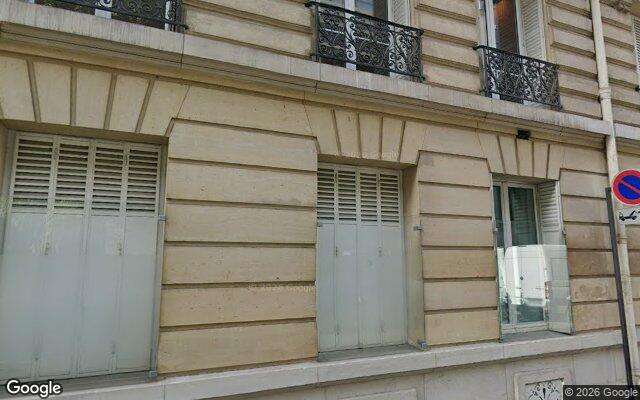 Façade : 18 rue Spontini, Paris