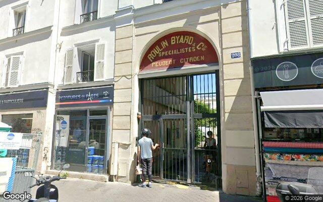 Façade : 208 rue Saint-Maur, Paris