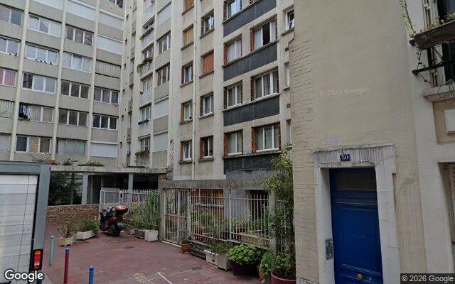 Façade : 32 rue du Soleil, Paris