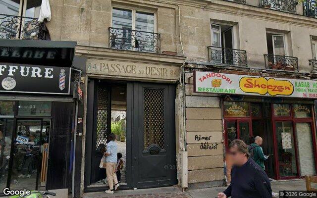 Façade : 84 rue du Faubourg Saint-Denis, Paris