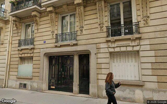 Façade : 1 rue Marbeau, Paris