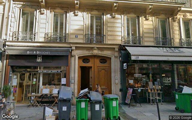 Façade : 8 rue La Boëtie, Paris
