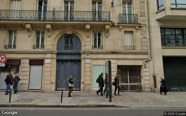 Façade : 38 rue de Châteaudun, Paris