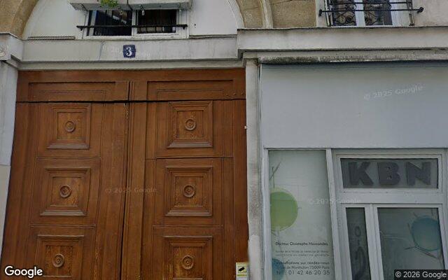 Façade : 3 rue de Montholon, Paris