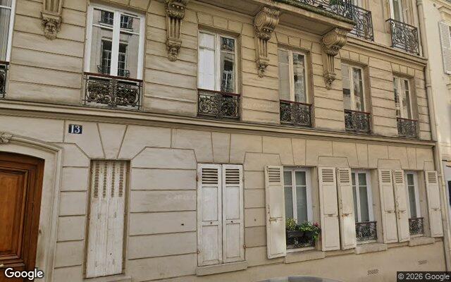 Façade : 13 rue de l'Arc de Triomphe, Paris