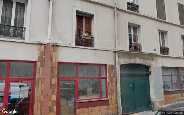 Façade : 5 Pas Delessert, Paris