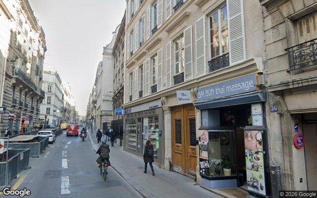Façade : 34 -36 R de Clichy, Paris