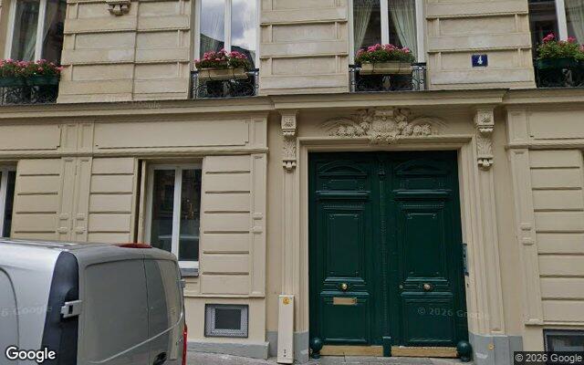 Façade : 4 rue de Naples, Paris