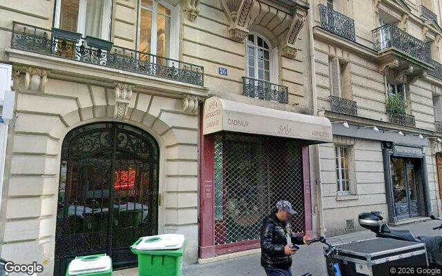 Façade : 26 rue Pierre Demours, Paris