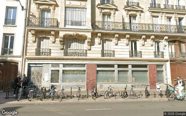 Façade : 203 rue la Fayette, Paris