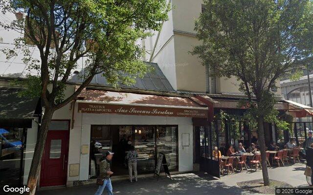Façade : 31 avenue Secrétan, Paris