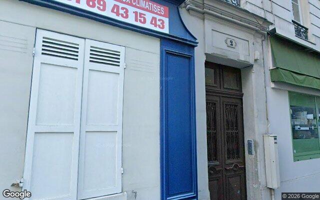 Façade : 2 Pas Roux, Paris