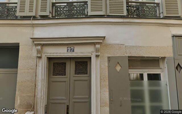 Façade : 27 rue Truffaut, Paris