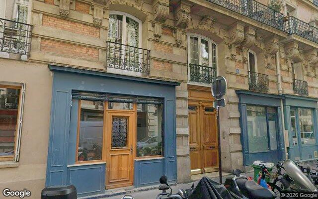 Façade : 6 rue Cavallotti, Paris