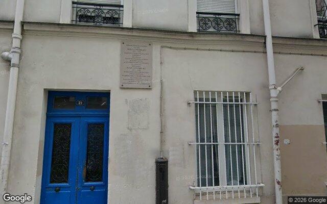 Façade : 21 rue Feutrier, Paris