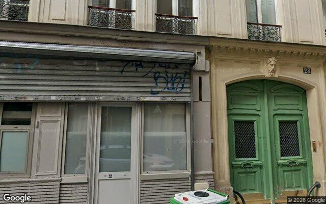 Façade : 28 rue la Condamine, Paris