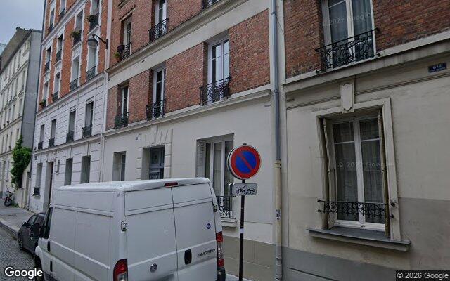 Façade : 9 rue Paul Féval, Paris