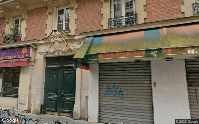 Façade : 23 rue des Moines, Paris