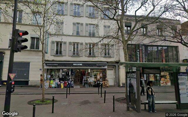 Façade : 8 rue de la Chapelle, Paris