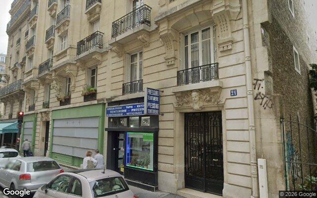 Façade : 21 rue Carpeaux, Paris